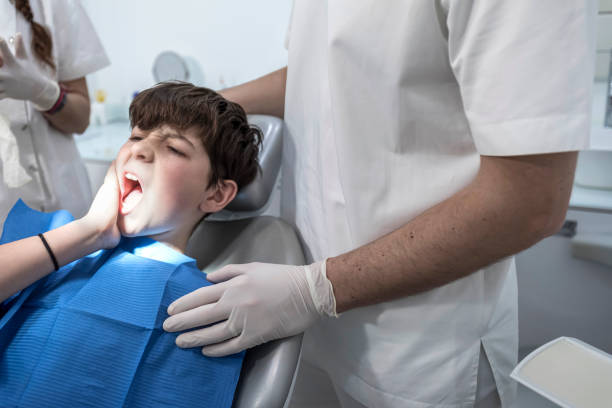 Best Emergency Dentist for Knocked-Out Tooth in Gueydan, LA